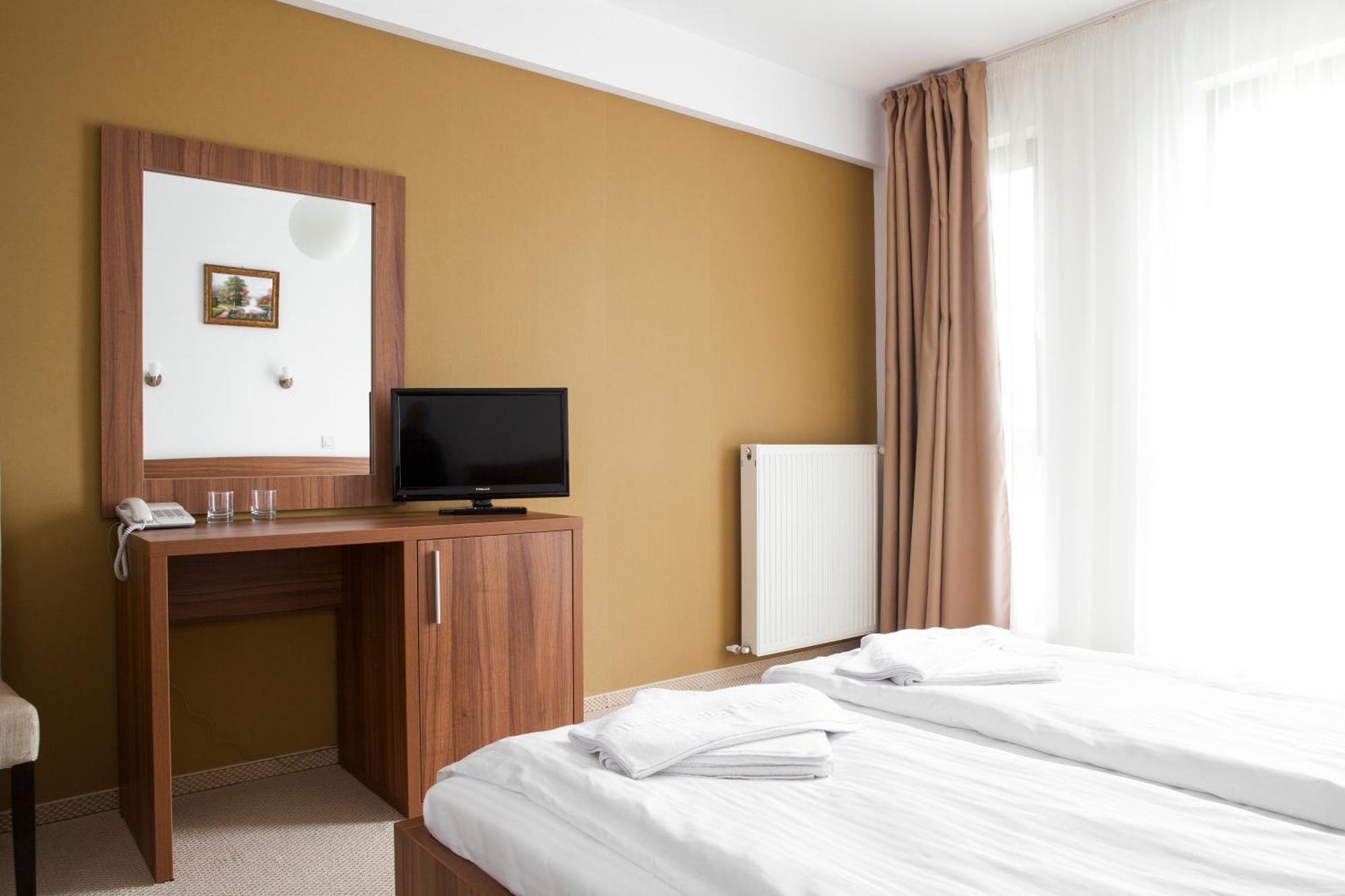Hotel Mariss Alba Iulia Extérieur photo