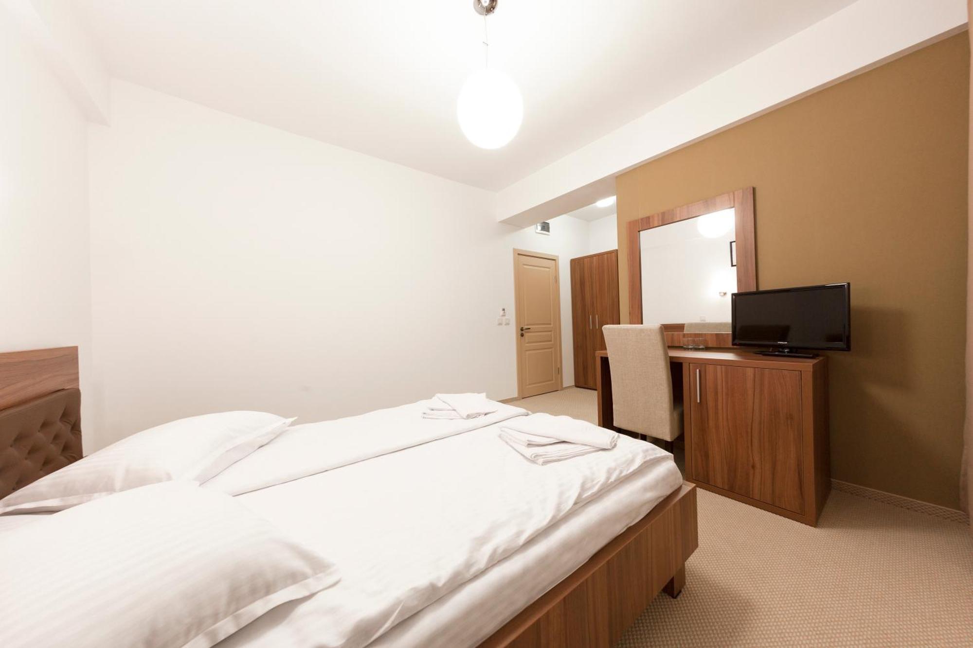 Hotel Mariss Alba Iulia Extérieur photo