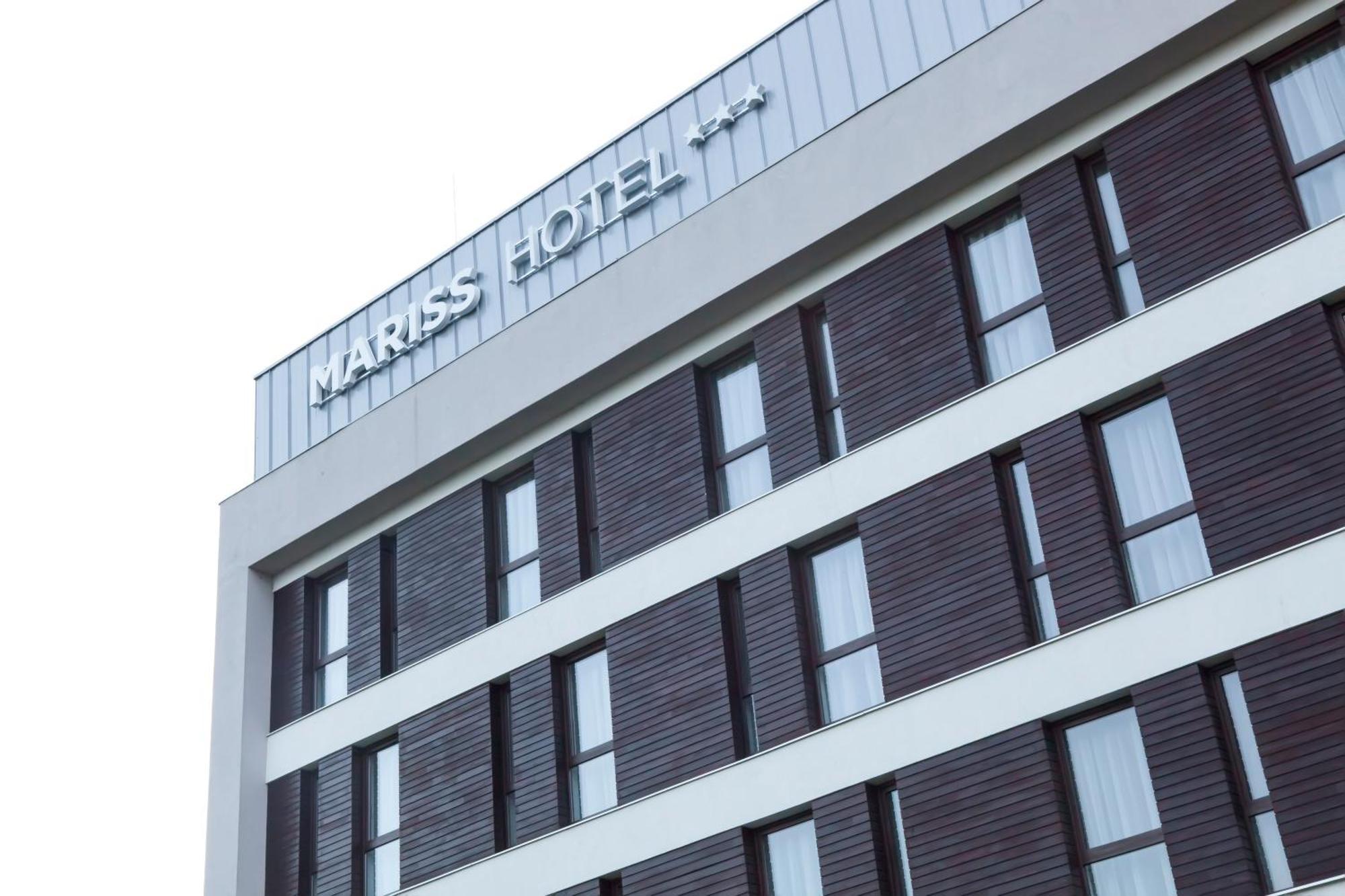 Hotel Mariss Alba Iulia Extérieur photo