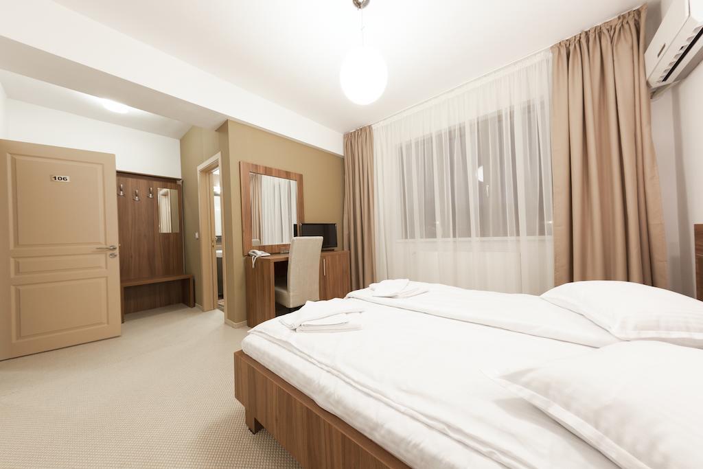 Hotel Mariss Alba Iulia Chambre photo